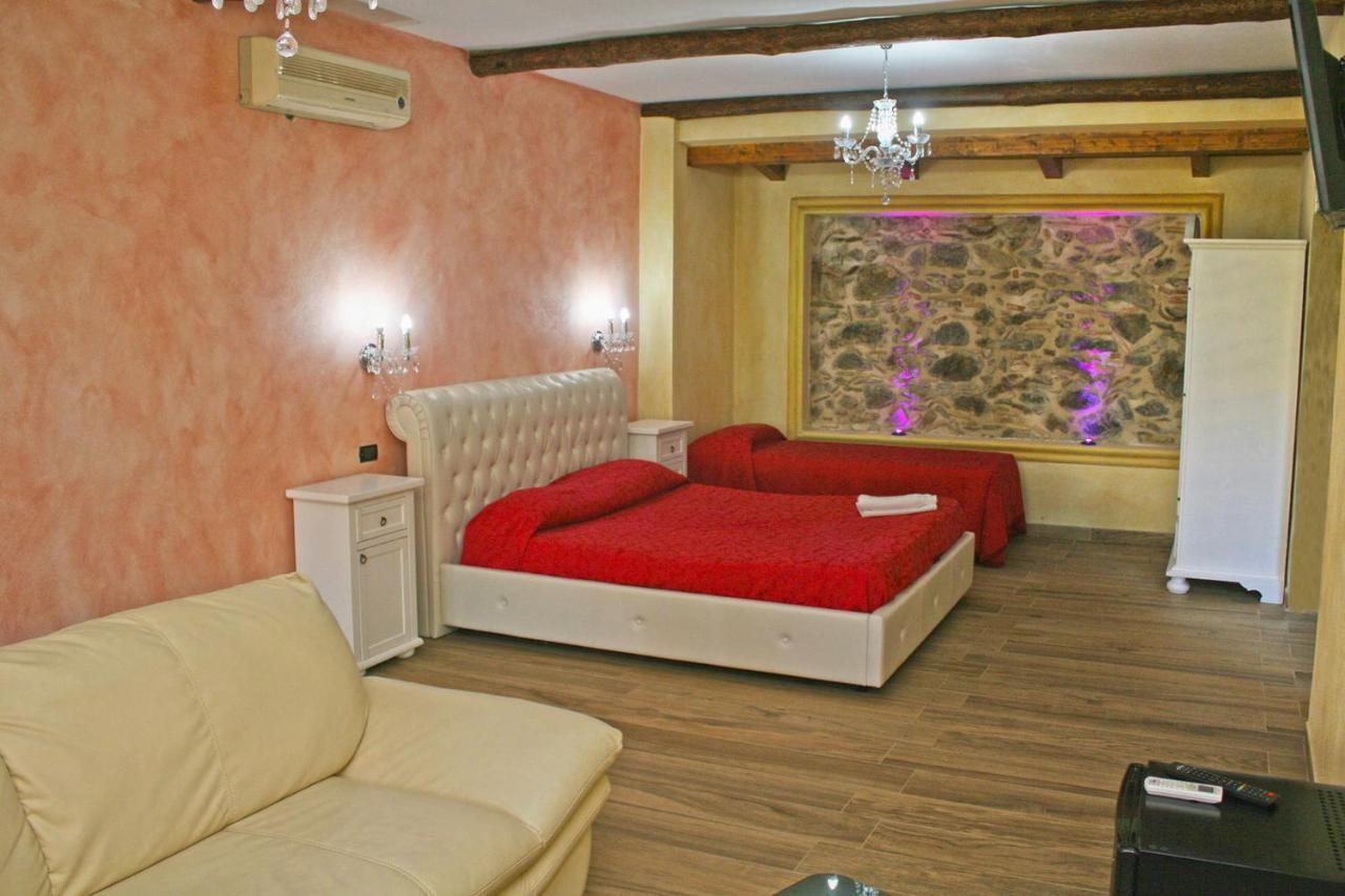 Villa Paladino - B&B E Guest House Шилла Экстерьер фото